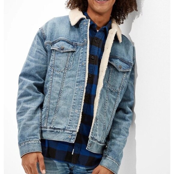 American Eagle Sherpa Lined Denim Trucker Jacket Size Small - Picture 1 of 16